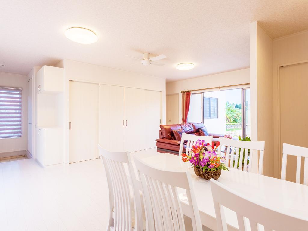 Kariyushi Condominium Resort Nago Rb Villa Накідзин Екстер'єр фото